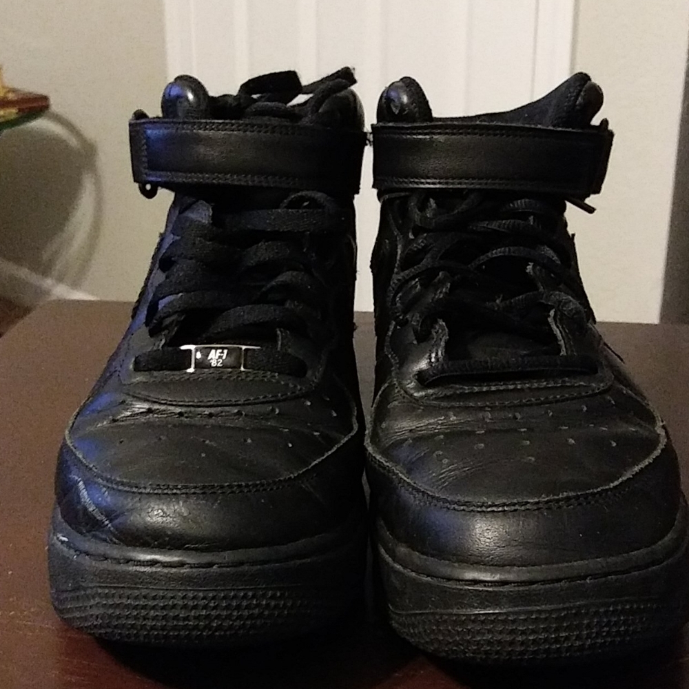 Nike Air Force 1. AF-1 82 Hi